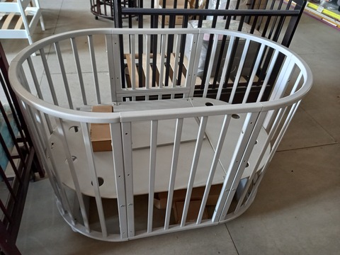 Круглая,овальная кроватка Incanto Stella