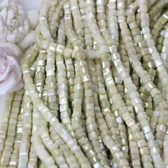 Хрусталь (стекло) граненный, кубик, жёлто-зелёный, 6 мм, 1 нить, К237