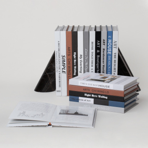 КНИГА VARIOS PEQUENOS