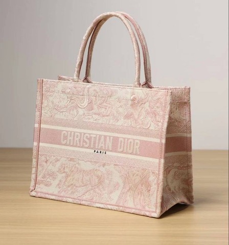 Сумка Dior Book Tote, модель большого формата, розовый