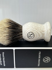 Помазок для бритья Frank Shaving – Натуральный бурсук с дубовой ручкой