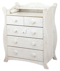 С 577 Комод с настилом, резьба №11, накладка №3 (бабочка) (слоновая кость)