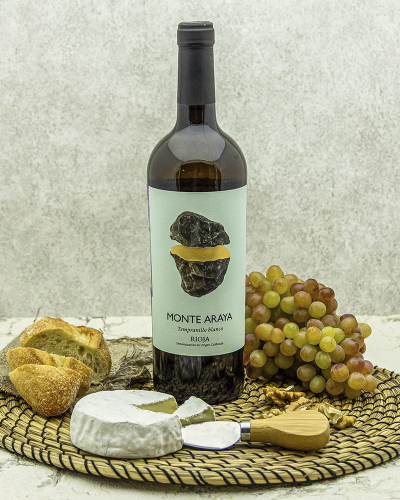 Вино Bodegas Del Medievo Монте Арайя Темпранильо Белое сухое 2018 г.у. 12,5% 0,75 л.