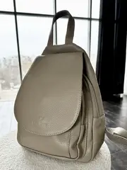 Женский городской рюкзак из натуральной кожи цвет бежевый