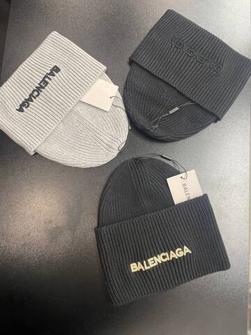 Шапка Balenciaga 920818grey