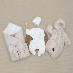 Демисезонный комплект на выписку 5 предметов