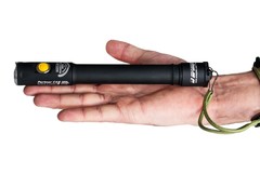 Фонарь светодиодный тактический Armytek Partner C4 Pro v3, 2140 лм, теплый свет, аккумулятор