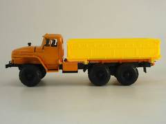 Ural-5557 agricultural truck orange-yellow Elecon 1:43