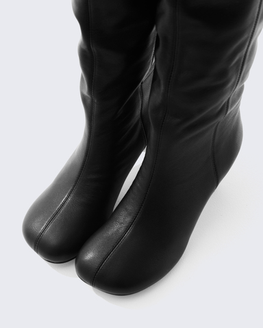 Сапоги из натуральной кожи черный