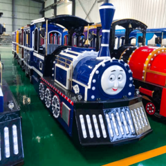 Безрельсовый паровозик «Капитан», 4 вагона, 16 мест — для ТРЦ, с электродвигателем