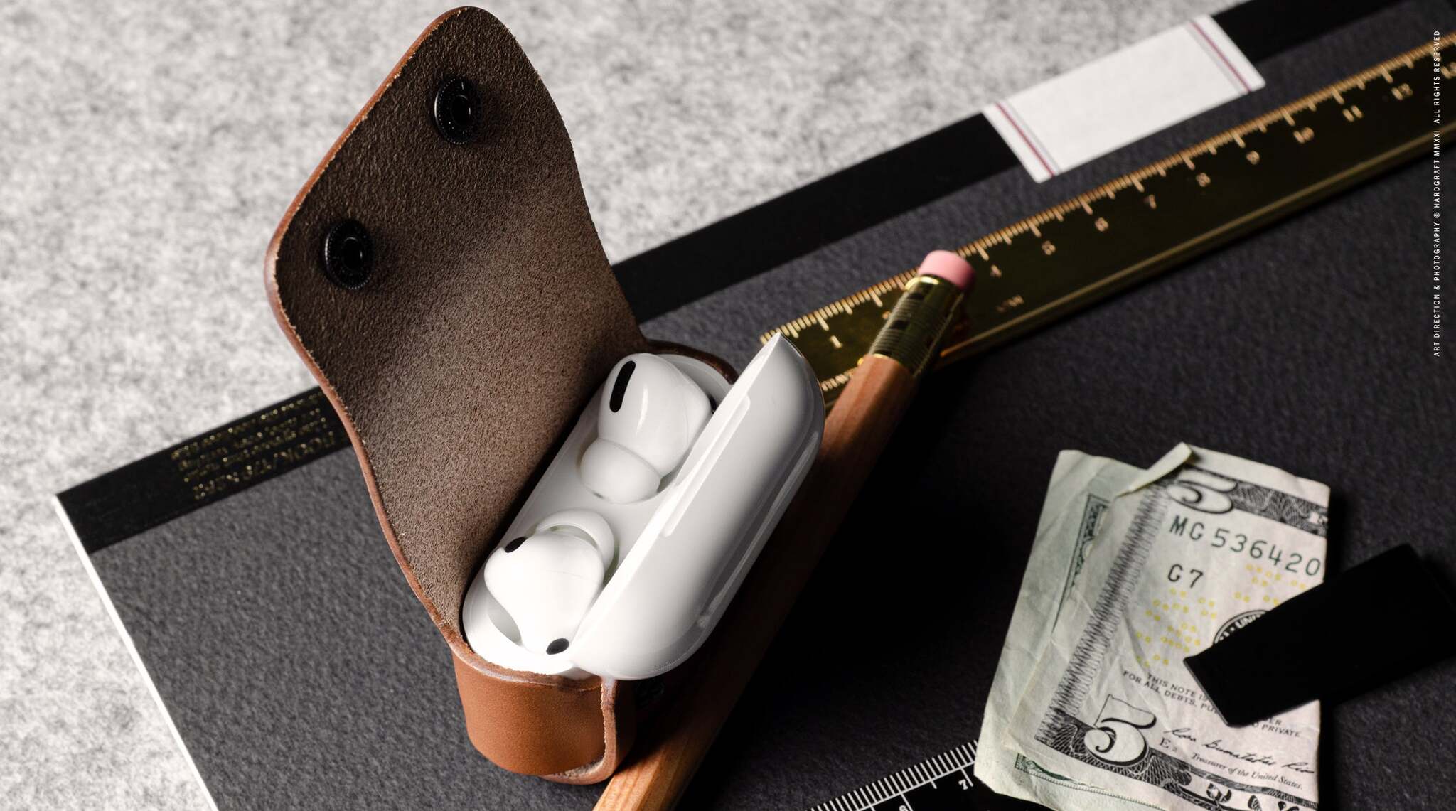 Hard Graft Wrap Case Classic — чехол для AirPods Pro