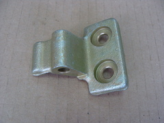 Петля задней двери на кузове УАЗ-452,3741