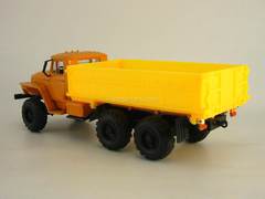 Ural-5557 agricultural truck orange-yellow Elecon 1:43