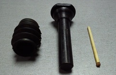 ПАЛЕЦ СУППОРТА НАПРАВЛЯЮЩИЙ С ПЫЛЬНИКОМ MATIZ, AVEO