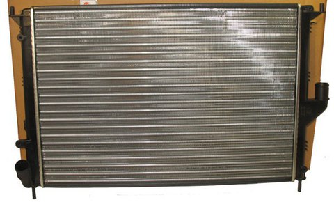 РАДИАТОР LOGAN 08-, SANDERO, DUSTER МКПП С КОНД SAT