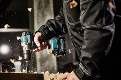 Аккумуляторная дрель-шуруповёрт XGT® Makita DF001GD201