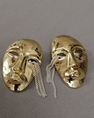 34599-sergi-maska-v-stilistike-schiaparelli-satinirovannoe-serebro-zoloto