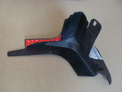 брызговик передний правый Geely MK Cross  1018015719