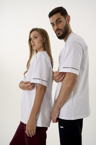 Футболка с надписью на рукаве "Северный Характер"