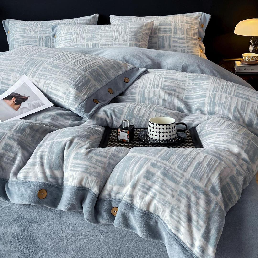 Постельное белье двуспалка Велюр Голубой с белым