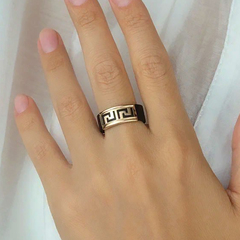 10262к -Кольцо из каучука с золотой вставкой