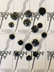 Пуговица пластиковая четырехпрокольная цветная (Пластик, Черный/битое цветное стекло, 21)