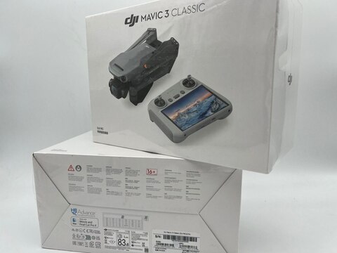Квадрокоптер DJI Mavic 3 Classic (DJI RC)