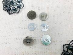 Кнопки магнитные на усиках, d 1,8 см, h 3,5 мм