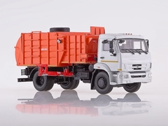 KAMAZ-43253 Garbage truck with manipulator MKM-4503 1:43 PAO KAMAZ