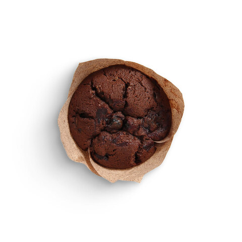 Шоколадный маффин с смородиной