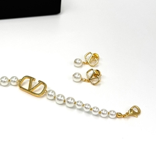 20475 -Серьги-пусеты Valentino с подвеской жемчужиной