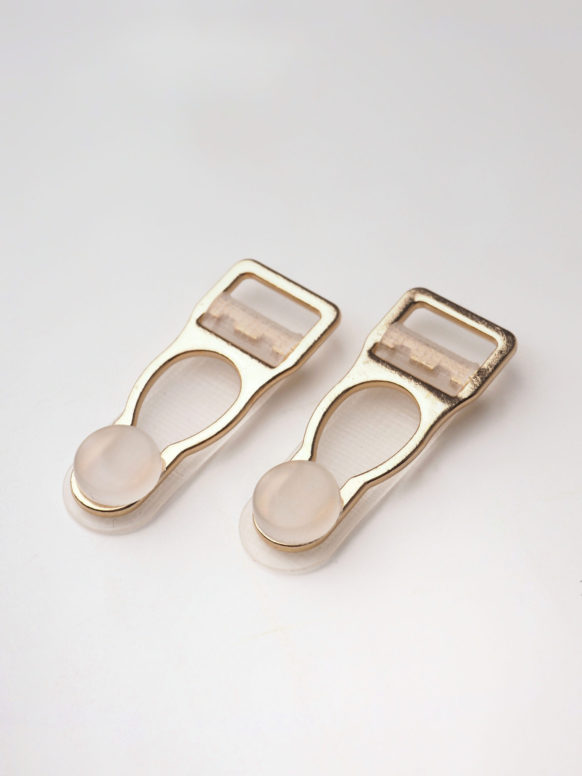 Чулкодержатель металлический светлое золото ширина 1 см