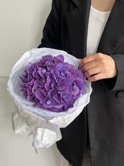 Моно букет из гортензии