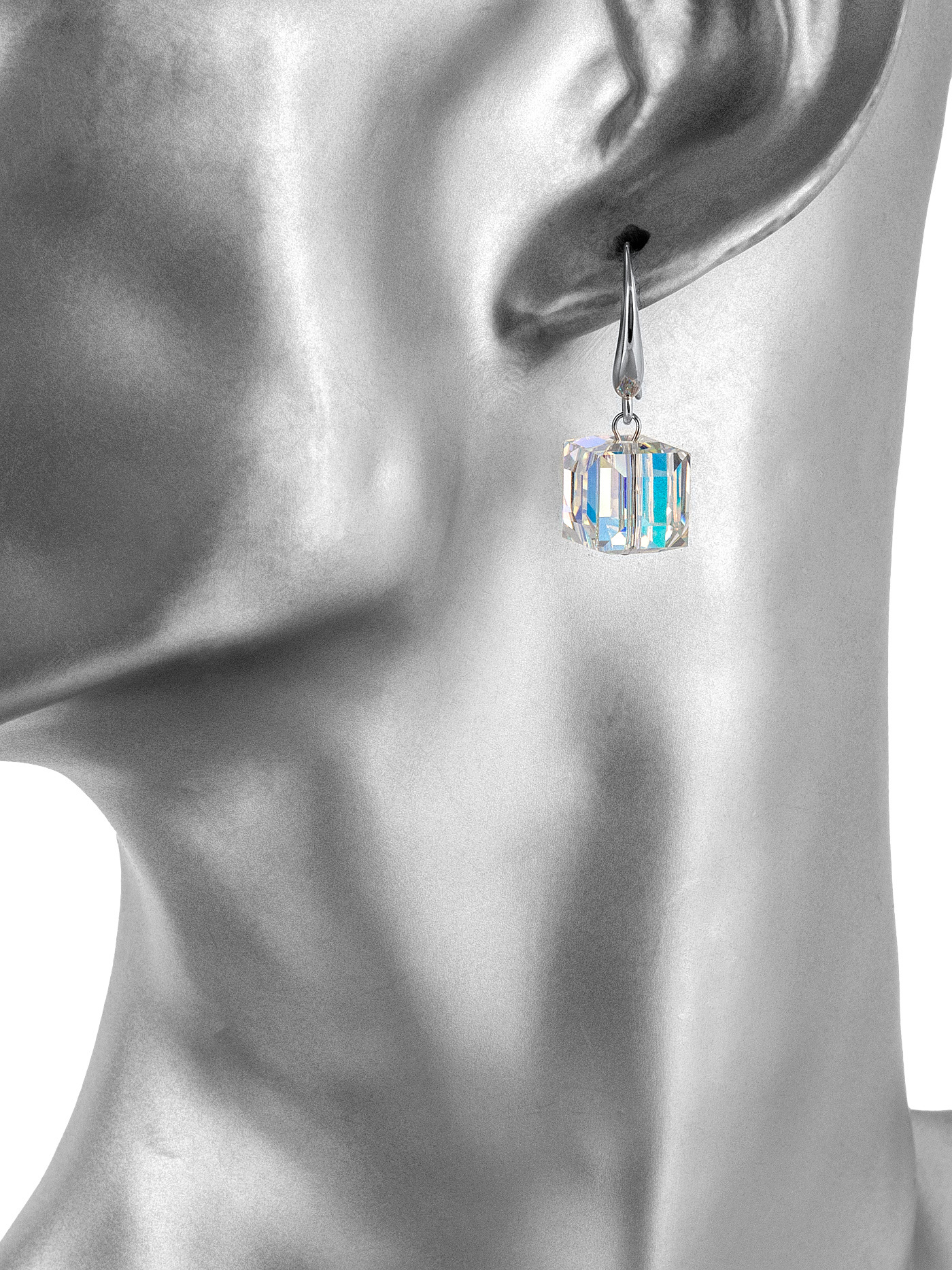 Ювелирные серебряные серьги с кристаллами Swarovski