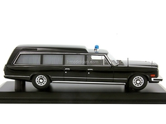 ZIL-41042 Ambulance DIP 1:43