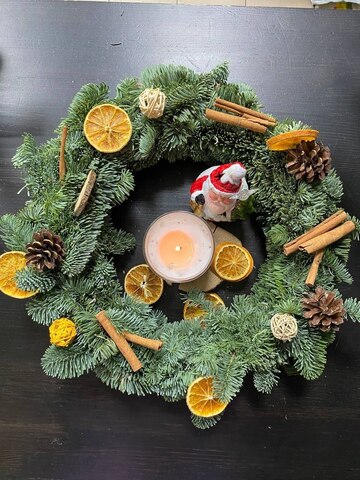 Венок с апельсинами