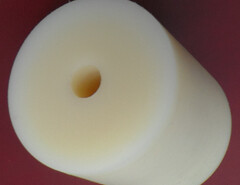 Втулка капролоновая 580 мм