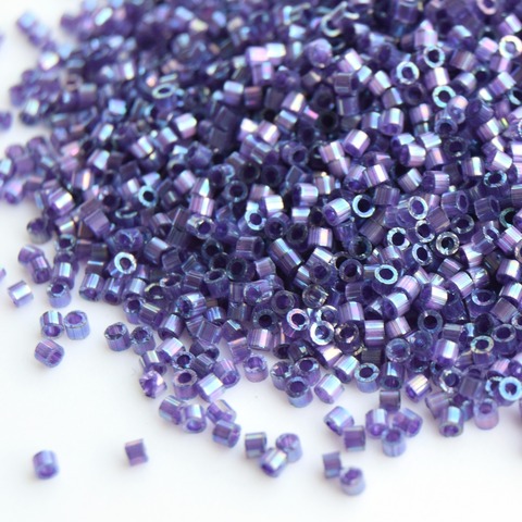 DB-1881 Бисер цилиндрический Миюки делика 11/0 /Miyuki delica 11/0 Silk Inside Dyed Dark Orchid AB
