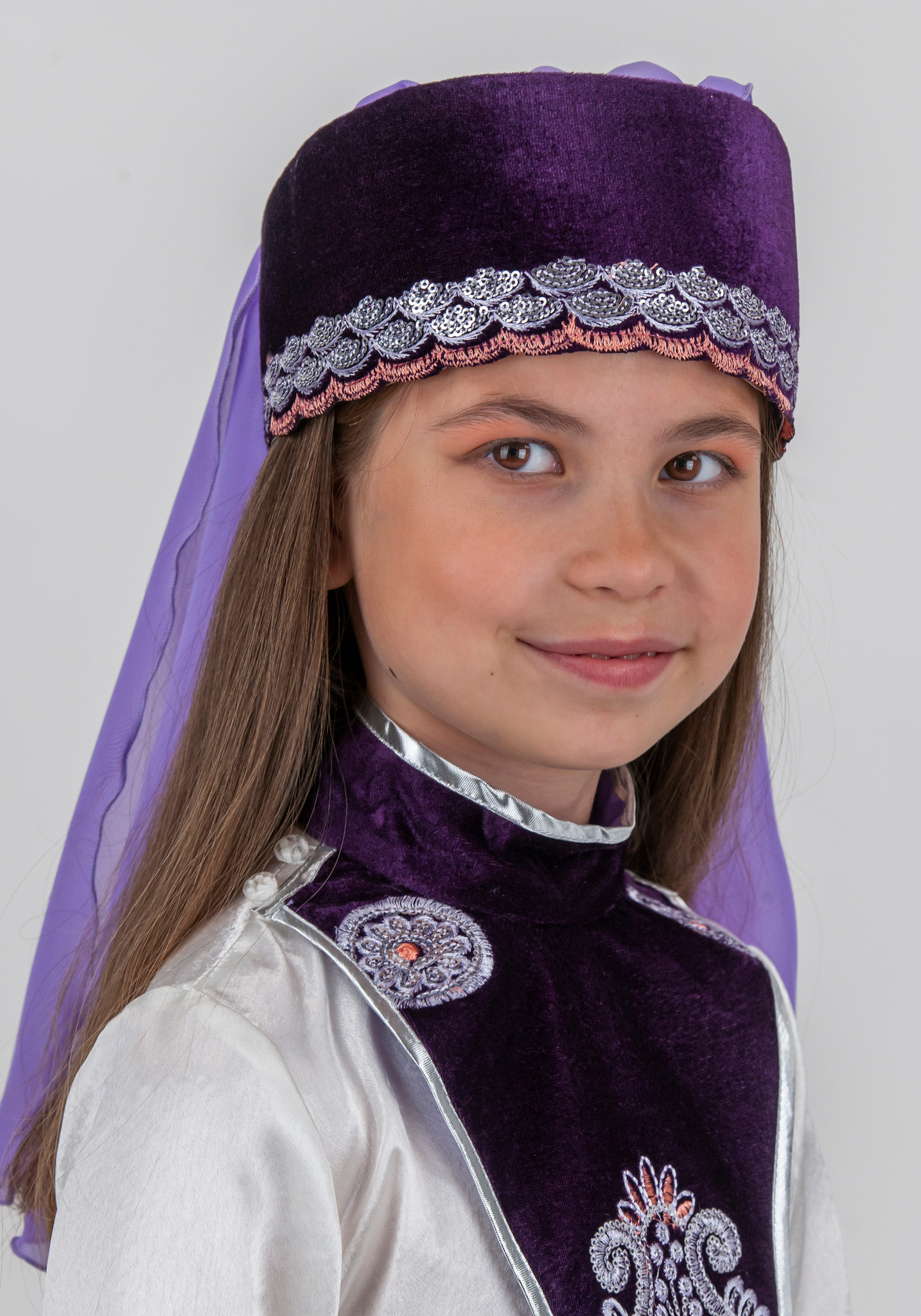 Грузинский национальный костюм, женские и мужские наряды