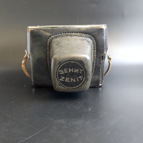№9 Фотоаппарат "Зенит-11" с объективом "Helios-44М-4", в родном кофре, алюминиевый сплав, Красногорский механический завод, СССР, 1981-1992 гг.