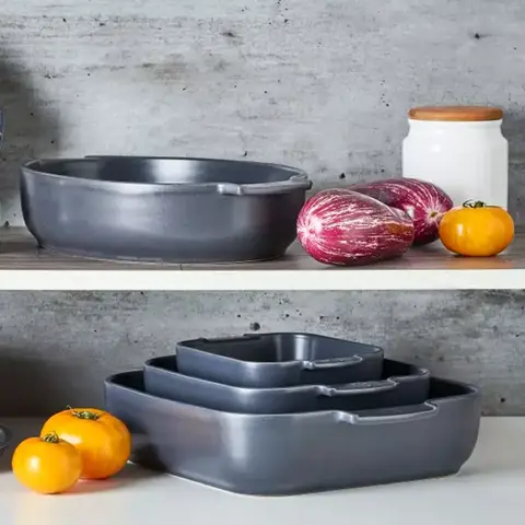 Квадратная форма для запекания 28см 2.7л Peugeot Light Grey