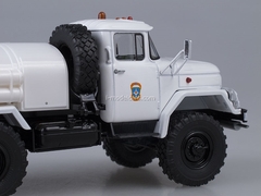 ZIL-131 AC-40 MChS Ministry of Emergency 1:43 Start Scale Models (SSM)