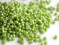 RR-0439 Opaque Chartreuse Luster