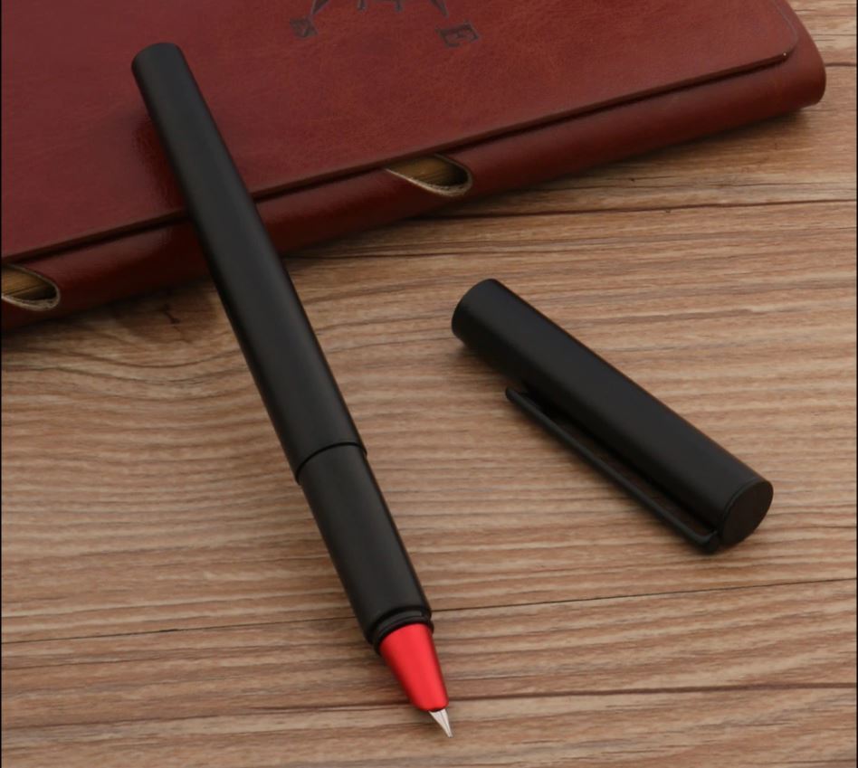 Перьевая ручка Jinhao 35, Китай. Перо F (0.6 мм), корпус металл. Цвет черный. Sale 1500!