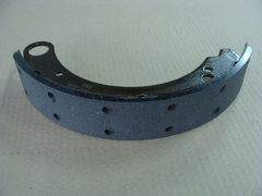 колодка тормозная передняя УАЗ (длинная) под  барабан. тормоз TROPHY  TR-469-3501090