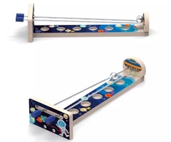 Игрушка из дерева "Закати шарик в лунку"