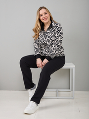 Костюм с брюками КБ-184/черномолочный-лабиринт