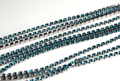 Стразовая цепочка 2 мм бирюза прозрачный, родий