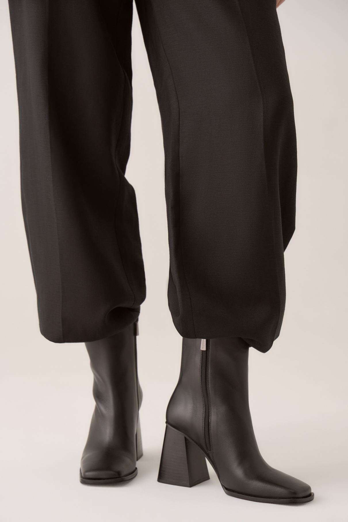 Ботинки на высоком каблуке Bobbies Wilma