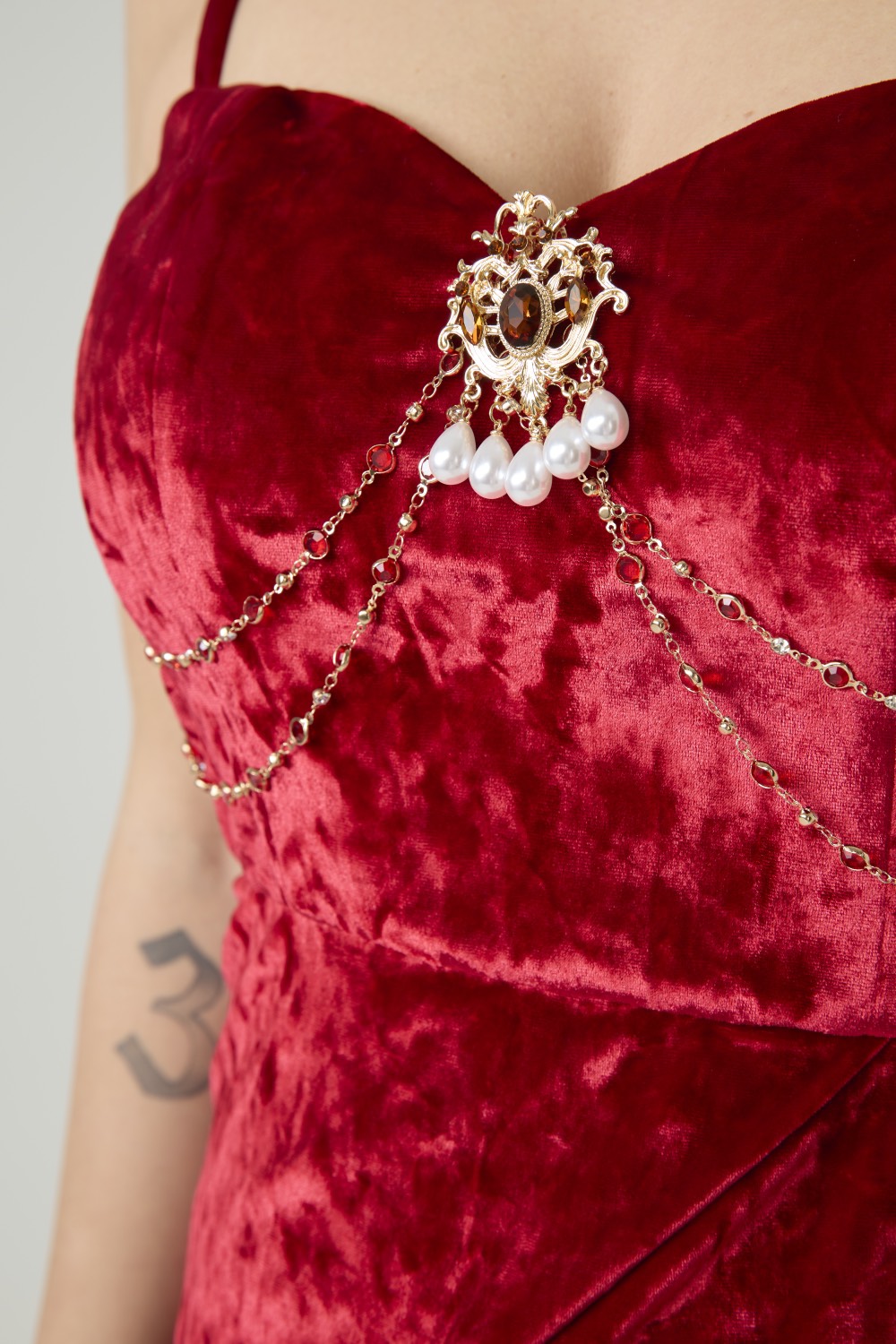 Платье из бархата макси с разрезом, красный